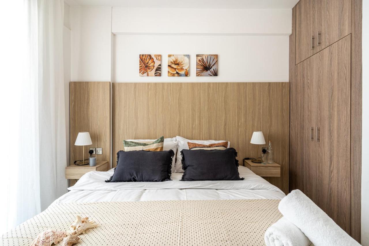 Beach Daze 1-Br Apt By Finikoudes Beach Larnaca Exterior photo